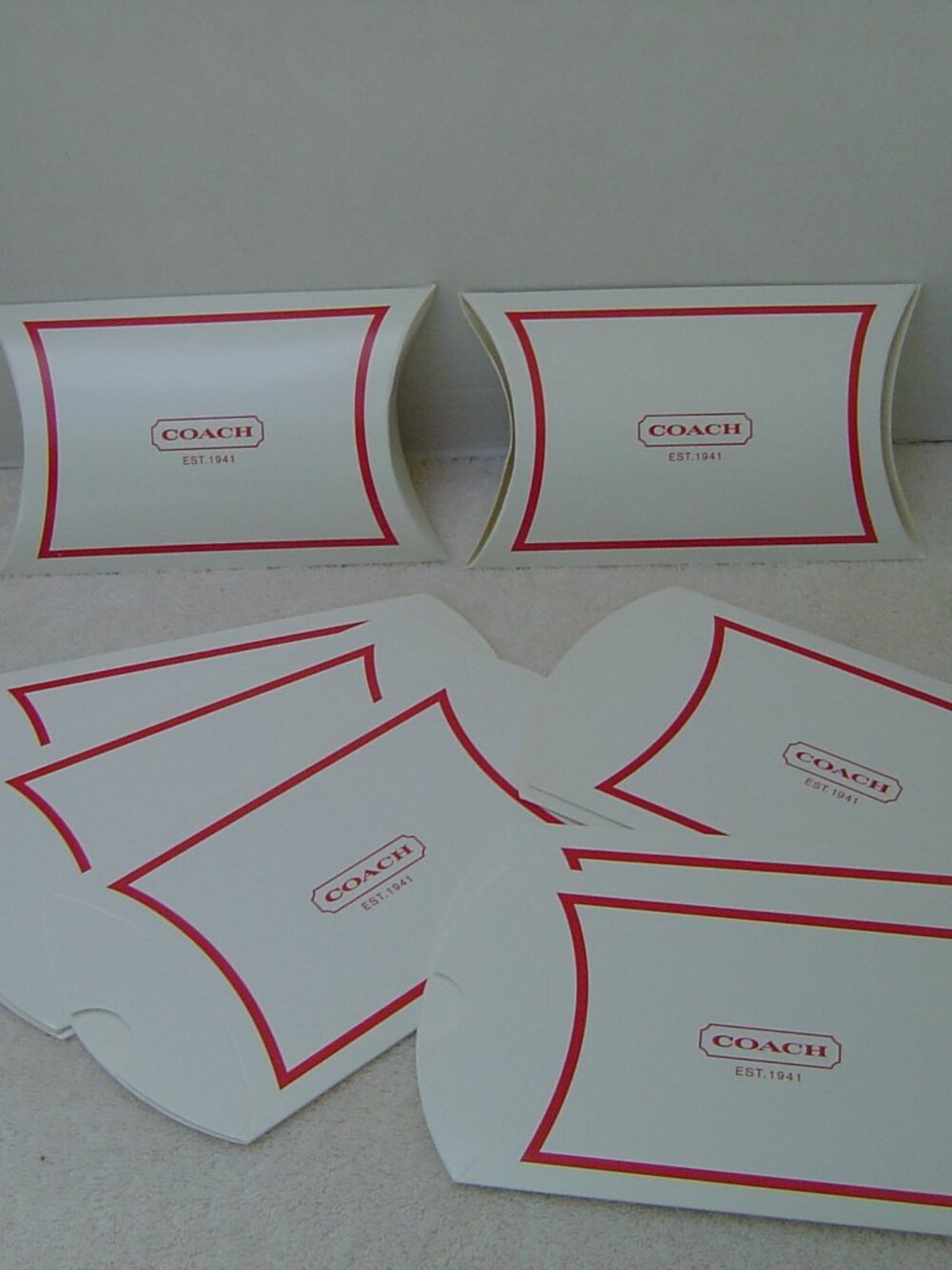 AUTHENTIC COACH LOT OF 10 WHITE AND RED POP UP SMALL BOXES    NEW WITHOUT TAGS